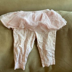 Carters tutu pants size: 9 months Ships same day!